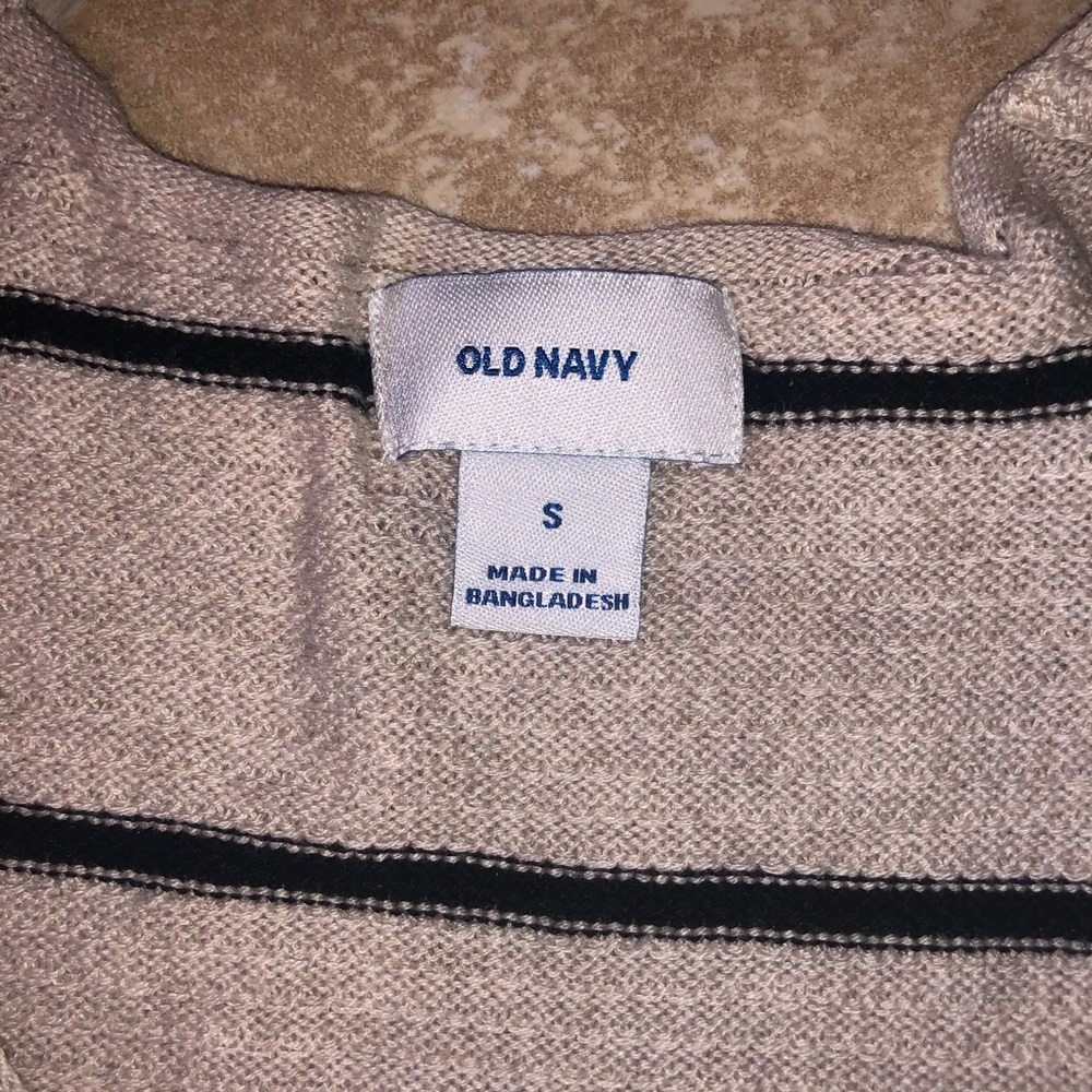 Sweater - Picture 6 of 6